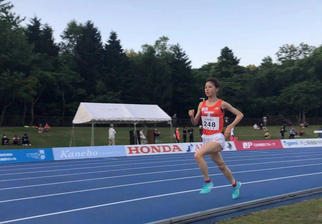 日本选手刷新自己纪录,跻身前列的简单介绍 日本选手刷新自己纪录,跻身前列的简单介绍